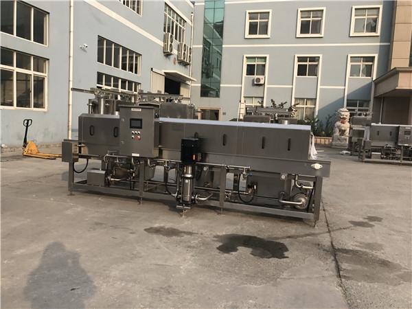 快餐具清洗機(jī)設(shè)備制造，廠家直銷，清洗干凈